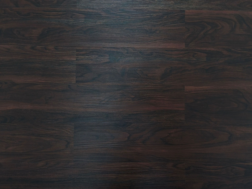 พื้น LVT ไม้สีน้ำตาลเข้ม 6×36